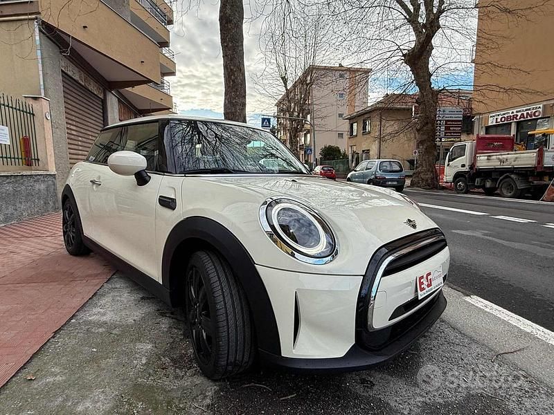Usata Mini ONE 102 CV (75 kW) 2022 Bianco(met.) Utilitaria