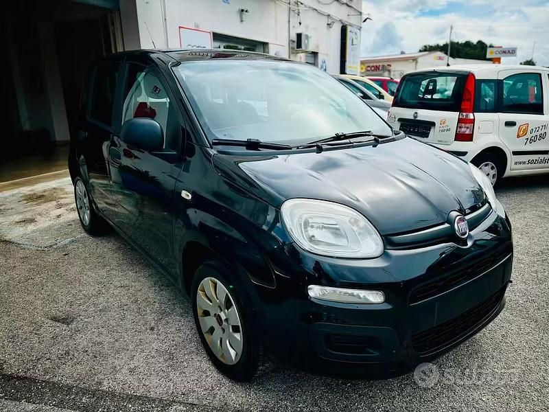 Usata Fiat Panda Pop 69 CV (50 kW) 2012 Nero Utilitaria