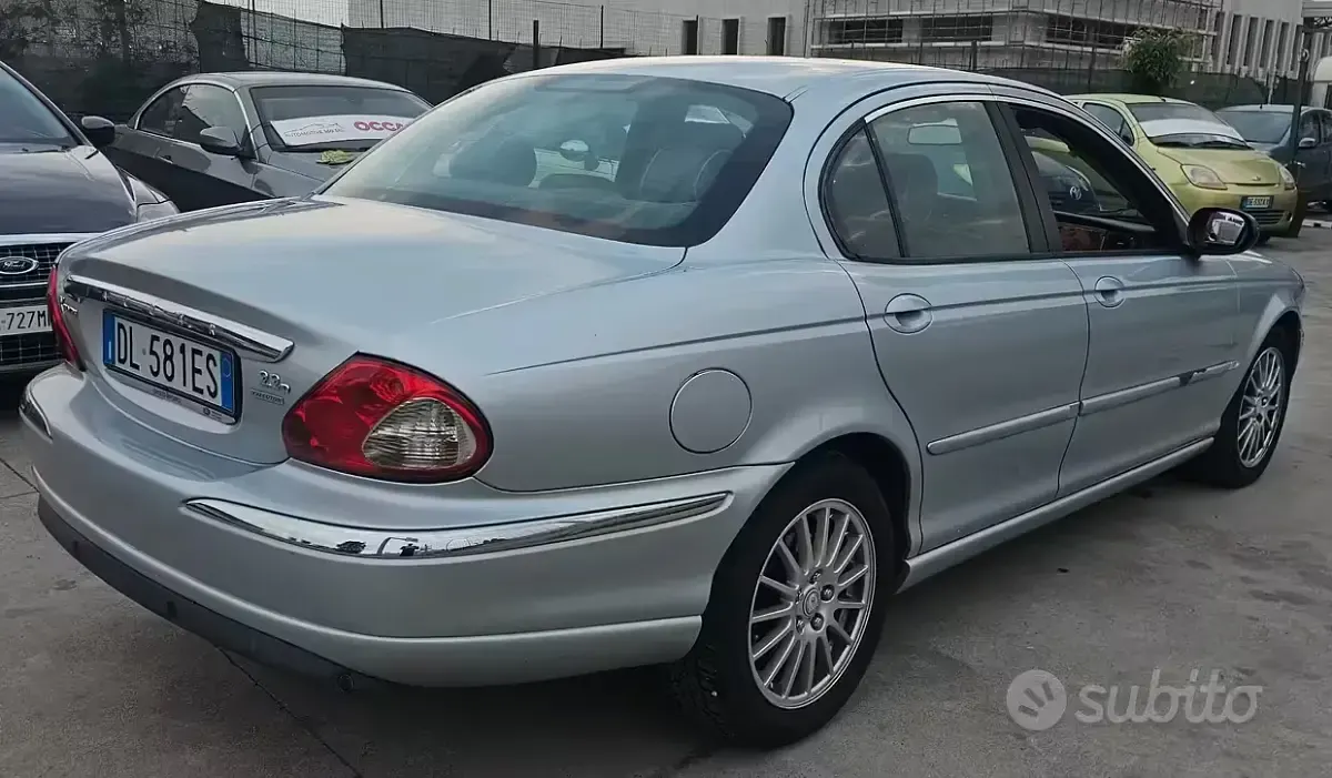Usata Jaguar X-type Executive 155 CV (114 kW) 2006 Grigio Berlina
