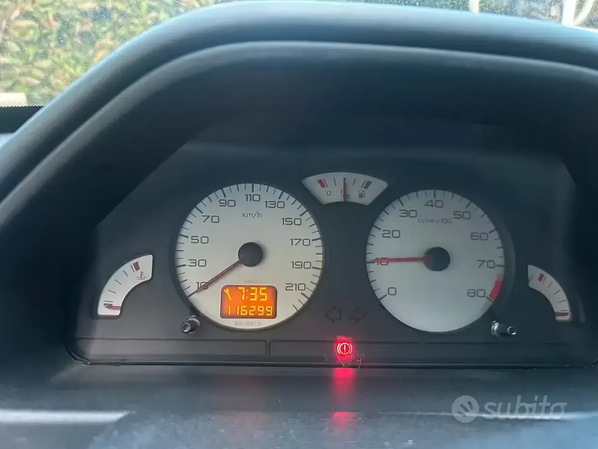 Gebraucht Peugeot 106 101 PS (74 kW) 2000 Schwarz Kleinwagen
