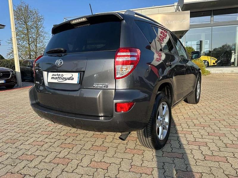 Usata Toyota RAV4 Sol 150 CV (110 kW) 2009 Grigio scuro SUV