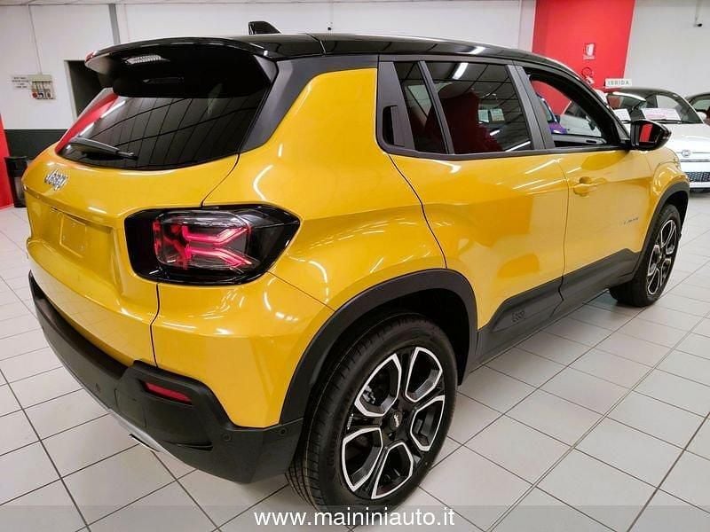 Usado Jeep Avenger Summit 101 CV (74 kW) 2024 Marrón SUV