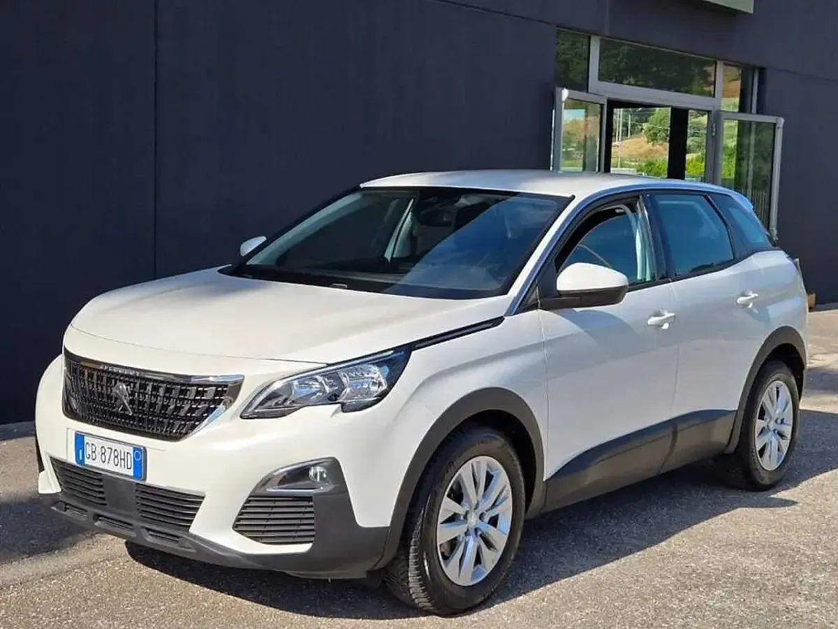 Usata Peugeot 3008 Business-Line 131 CV (96 kW) 2020 SUV