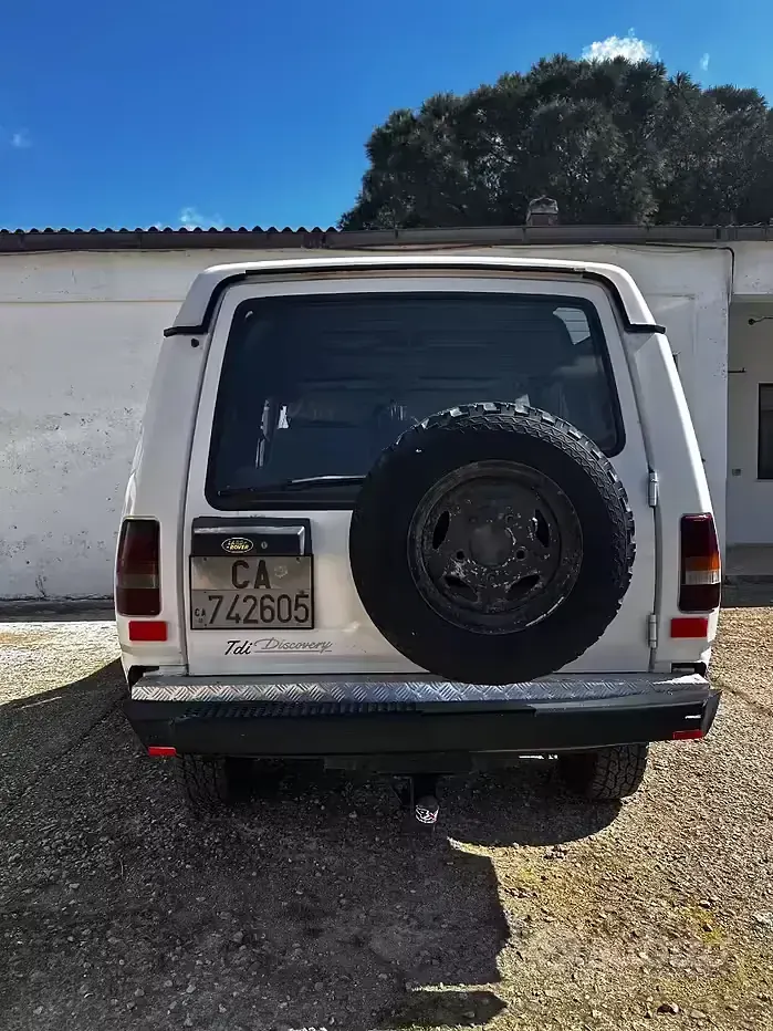 Usata Land Rover Discovery 113 CV (83 kW) 1993 Bianco SUV