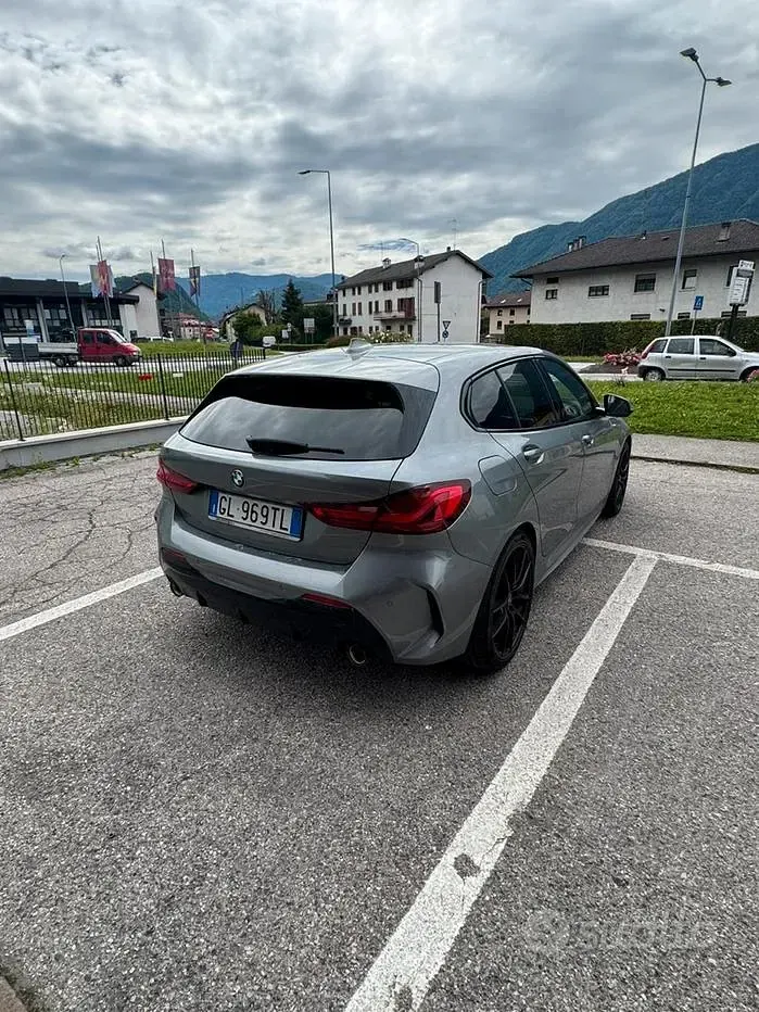 Usata BMW 120 M Sport 190 CV (139 kW) 2022 Grigio Utilitaria