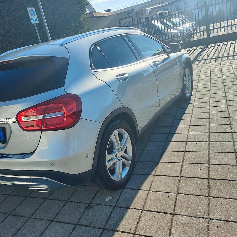Usata Mercedes GLA180 Urban 2015 Grigio SUV