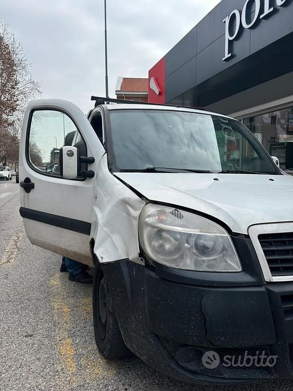 Usata Fiat Doblò 2006 Bianco Monovolume