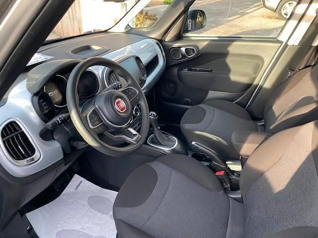 Usata Fiat 500L Cross 95 CV (69 kW) 2019 Grigio chiaro Monovolume