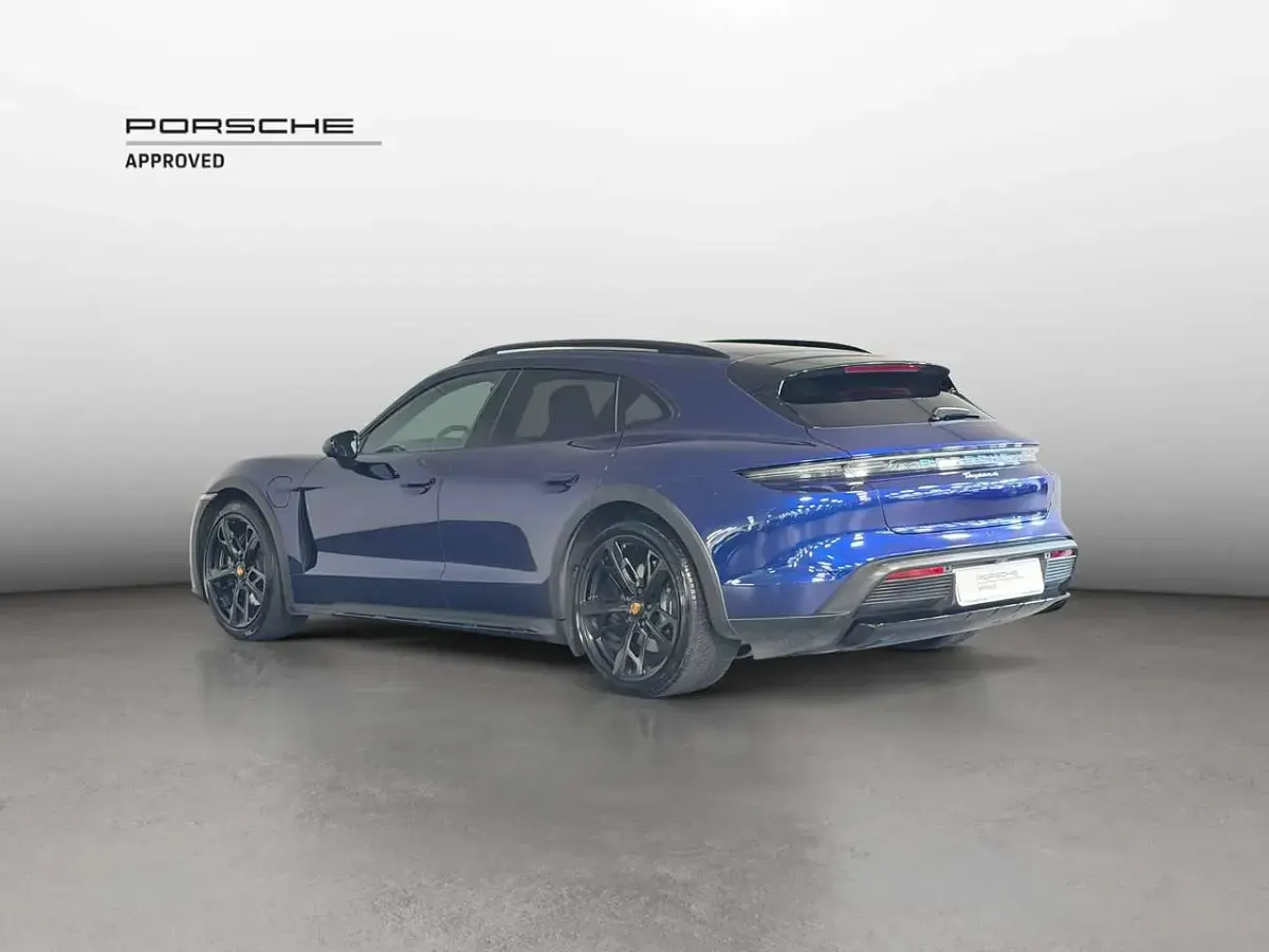 Usata Porsche Taycan 4 Cross Turismo Cross Turismo 350 kW (476 CV) 2023 Blu genziana Station wagon