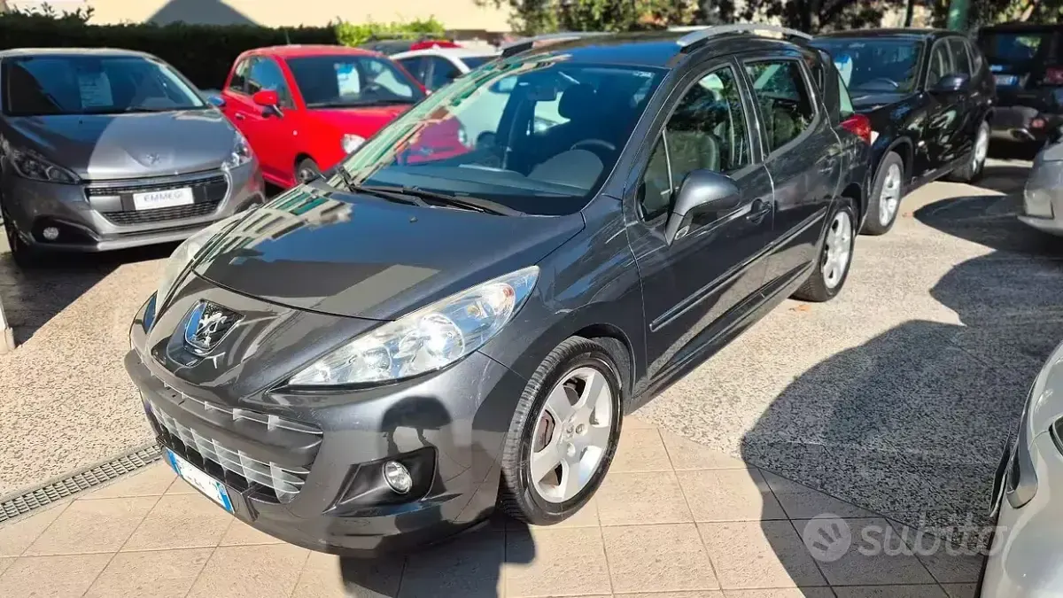 Usata Peugeot 207 68 CV (50 kW) 2012 Grigio Station wagon