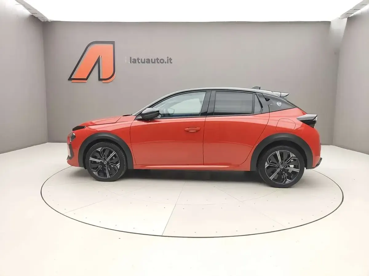 Nuova Lancia Ypsilon 110 CV (80 kW) 2026 Grigio Utilitaria