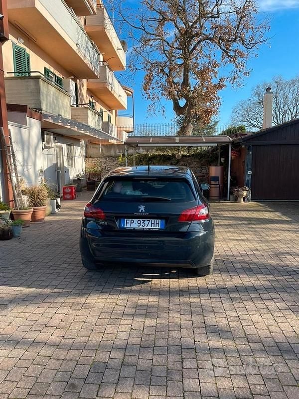 Usata Peugeot 308 100 CV (73 kW) 2018 Blu Berlina