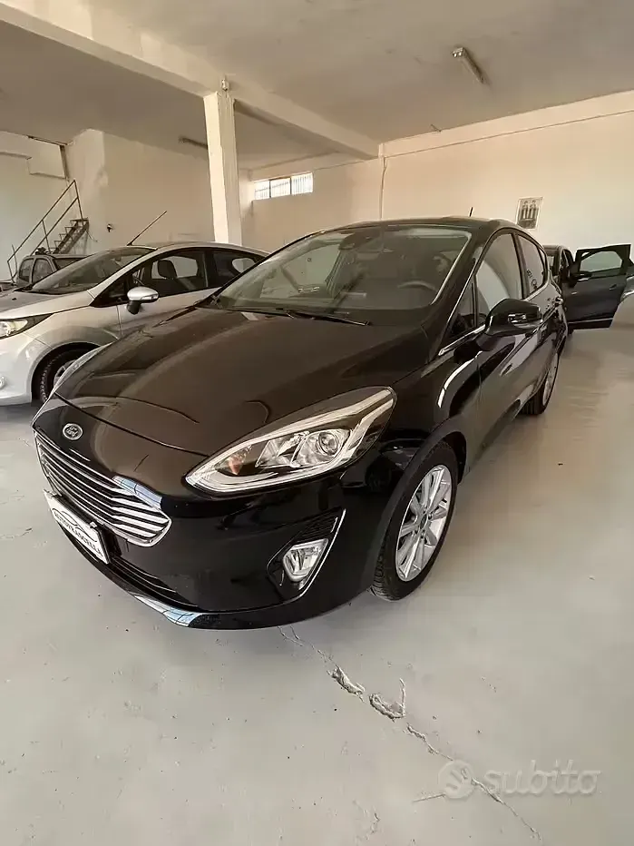 Usata Ford Fiesta Titanium 86 CV (63 kW) 2019 Nero Utilitaria