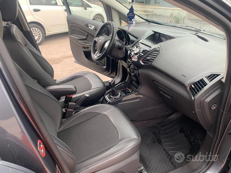 Usata Ford Ecosport 95 CV (69 kW) 2017 Grigio SUV