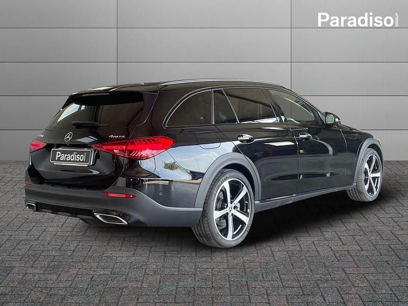 Usata Mercedes 220 Premium Plus 197 CV (144 kW) 2025 Nero Station wagon