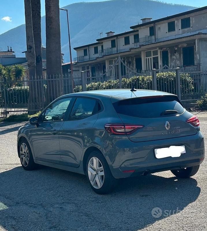 Usata Renault Clio V Zen 101 CV (74 kW) 2021 Berlina