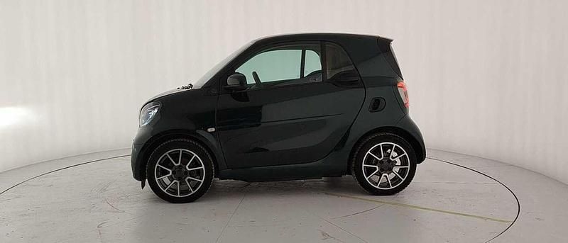Usata Smart ForTwo Coupé 41 kW (56 CV) 2020 Verde Utilitaria