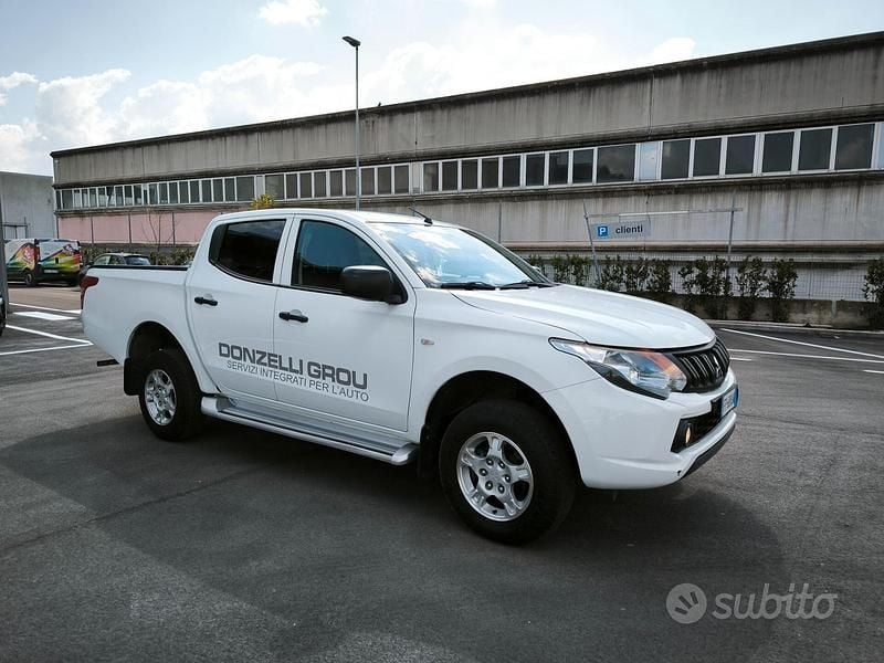 Usata Mitsubishi L200 Inform 154 CV (113 kW) 2018 Bianco Pick-up