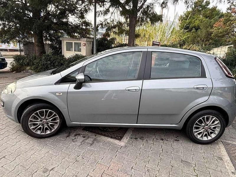 Usata Fiat Punto Evo Dynamic 77 CV (56 kW) 2011 Utilitaria