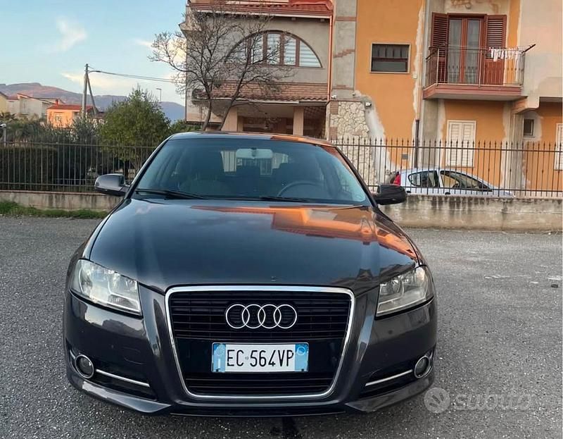Usata Audi A3 90 CV (66 kW) 2010 Grigio Utilitaria