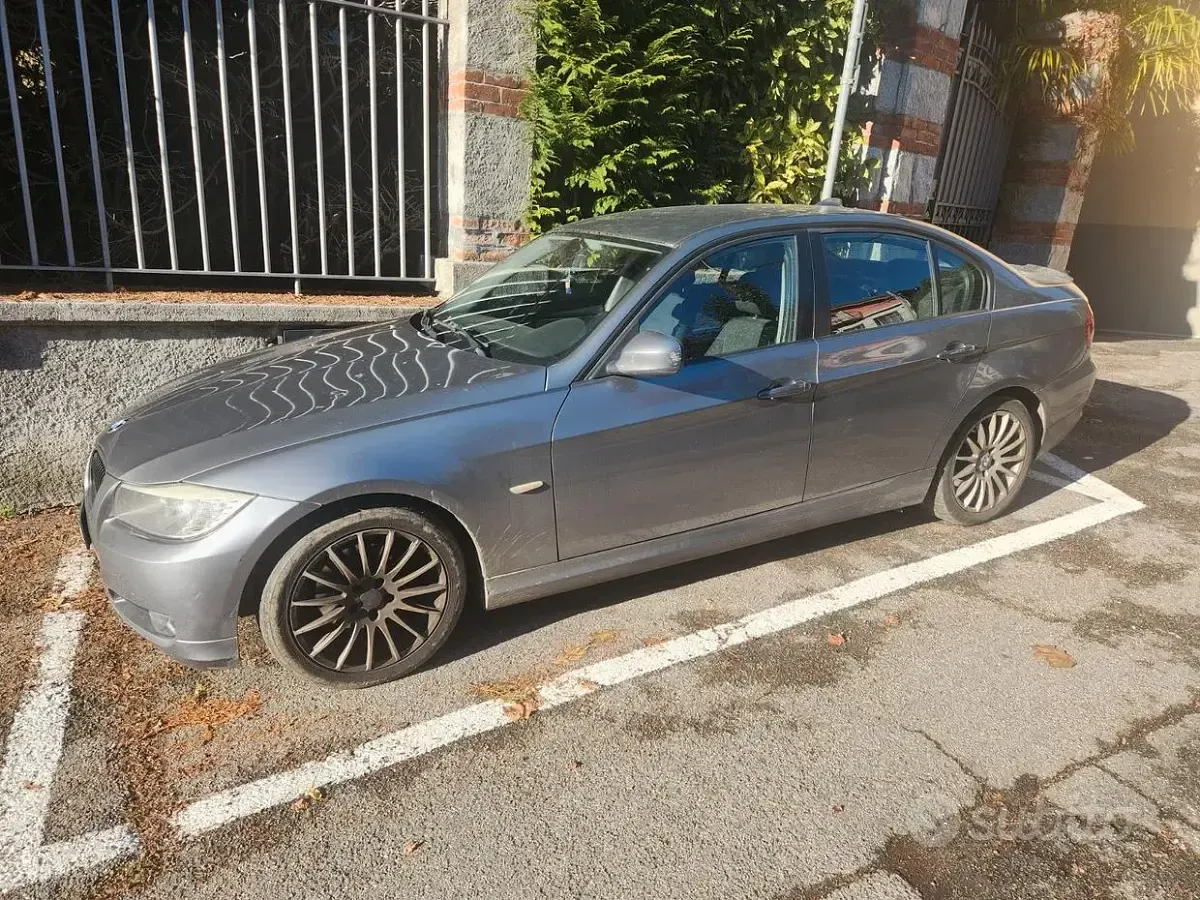 Usata BMW 320 170 CV (125 kW) 2009 Grigio Berlina