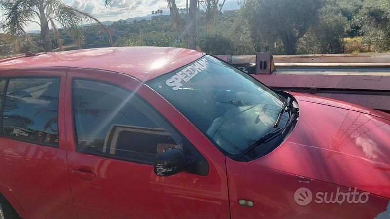 Usata VW Golf IV 115 CV (84 kW) 2001 Rosso Berlina