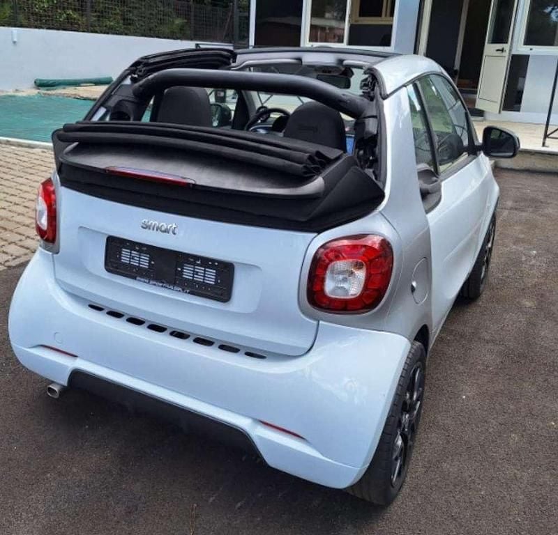 Usata Smart ForTwo Cabrio Passion 71 CV (52 kW) 2016 Bianco Cabrio
