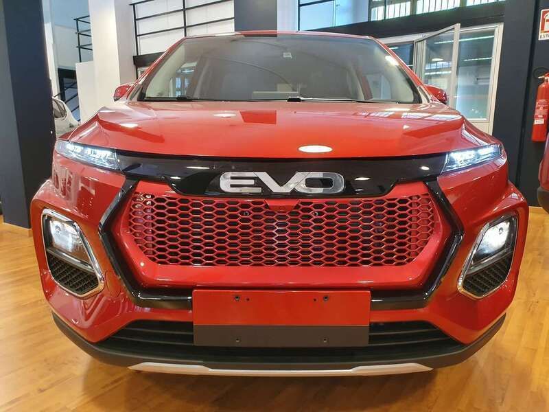 Begagnad EVO Evo 4 85 kW (116 HK) 2024 Röd SUV