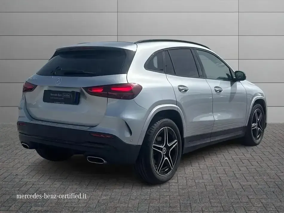 Usata Mercedes GLA200 Advanced Plus 150 CV (110 kW) 2024 Grigio SUV