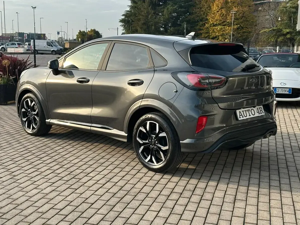 Usata Ford Puma ST-Line X 125 CV (91 kW) 2024 Grigio SUV