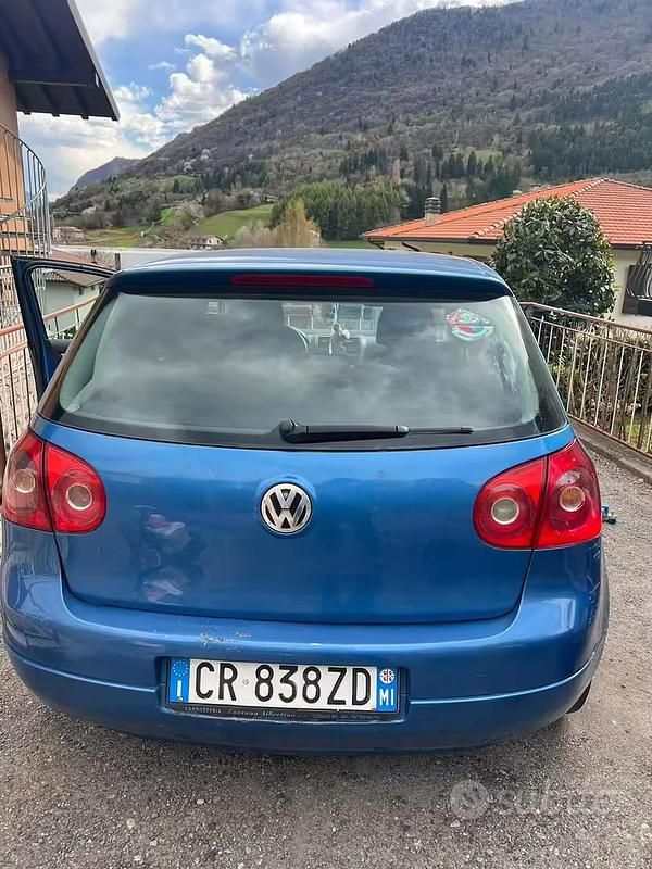 Usata VW Golf IV 2004 Berlina
