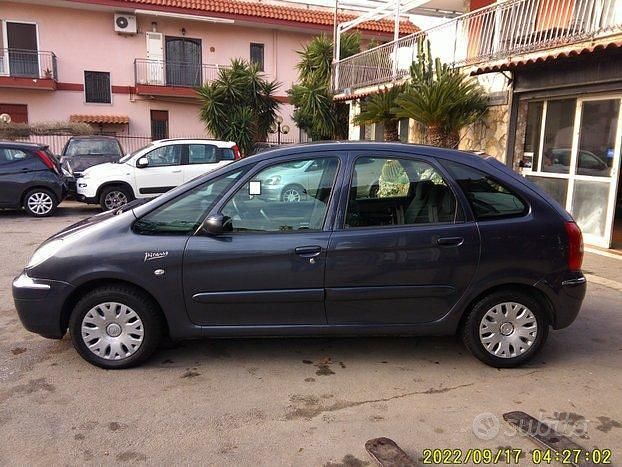Usata Citroën Xsara 89 CV (65 kW) 2008 Blu Monovolume