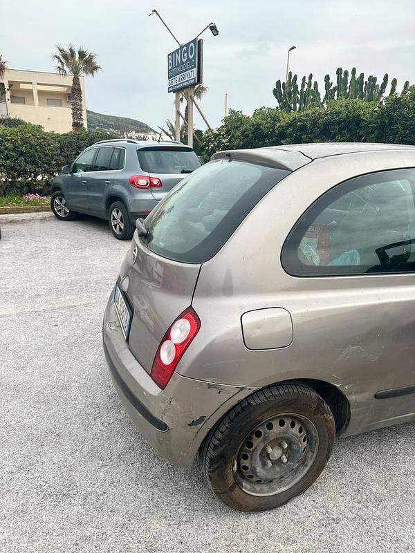 Usata Nissan Micra 65 CV (47 kW) 2006 Marrone Berlina