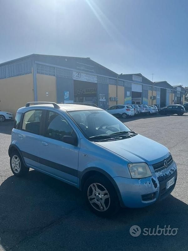 Usata 2008 Fiat Panda Tre volumi | 1900 € (Ottimo prezzo) - Immagine 1/4