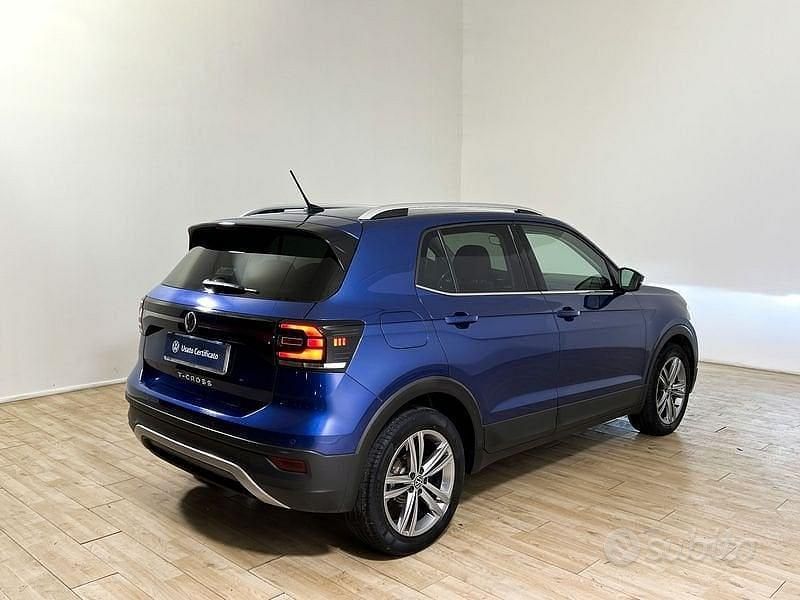 Usata VW T-Cross Advance 110 CV (80 kW) 2022 Reef blue SUV