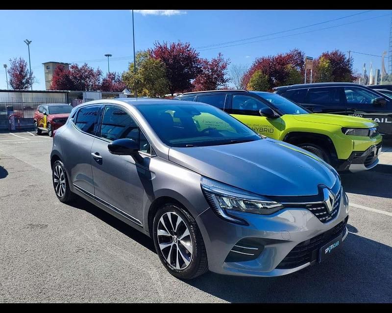 Usata Renault Clio V Techno 101 CV (74 kW) 2023 Grigio Berlina