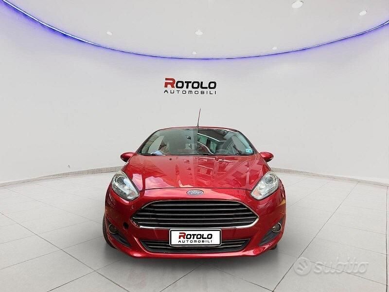 Usata Ford Fiesta Titanium 75 CV (55 kW) 2016 Viola Berlina