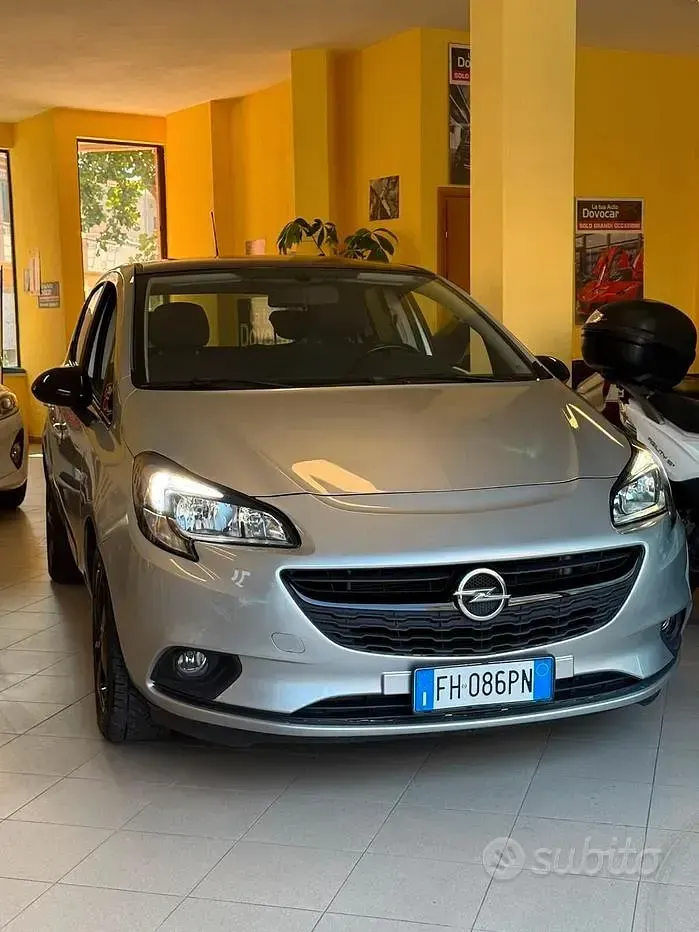 Usata Opel Corsa 90 CV (66 kW) 2017 Grigio Utilitaria