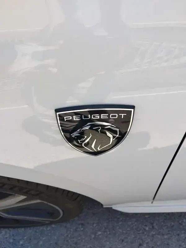 Nuevo Peugeot 308 GT 131 CV (96 kW) 2025 Blanco Familiar