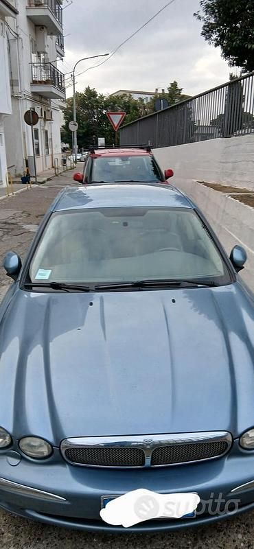 Usata Jaguar X-type 130 CV (95 kW) 2004 Blu Berlina