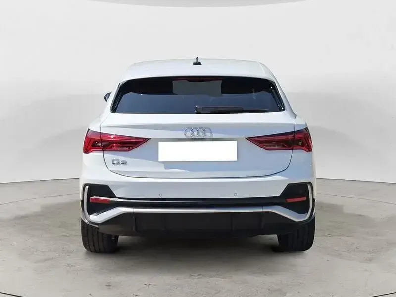 Usata Audi Q3 Sportback S-Line 150 CV (110 kW) 2022 Bianco SUV
