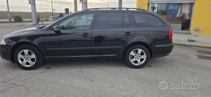 Usata Skoda Octavia Elegance 104 CV (76 kW) 2009 Nero Station wagon