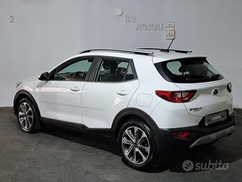 Usata Kia Stonic 116 CV (85 kW) 2018 Bianco SUV