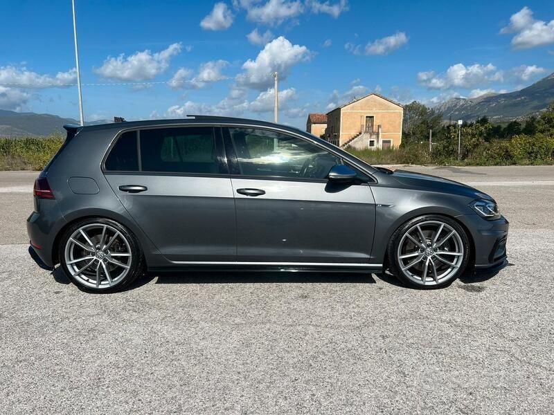 Usata VW Golf VII R 310 CV (228 kW) 2018 Grigio Utilitaria