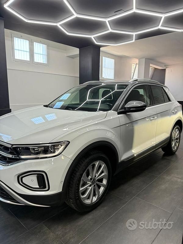 Usata VW T-Roc Style 150 CV (110 kW) 2022 Bianco SUV