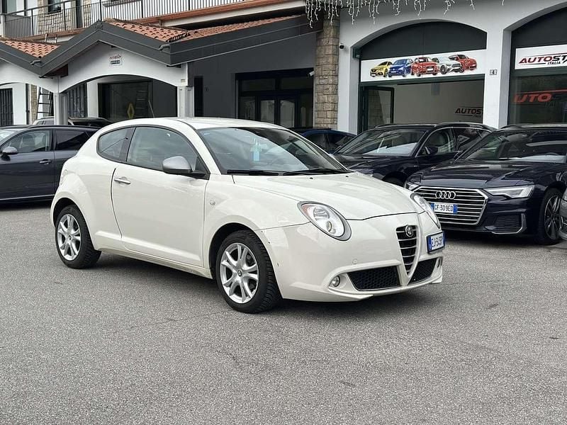 Bianco Usata 2011 Alfa Romeo MiTo Distinctive Due volumi | 4800 € (Buon prezzo) - Immagine 1/4