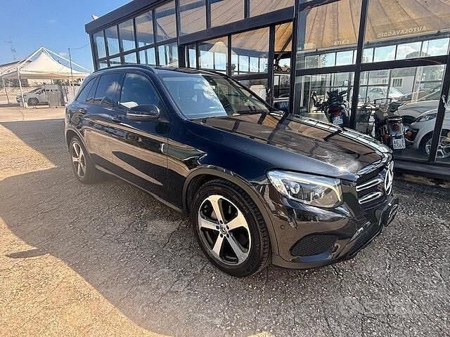 Usata Mercedes GLC220 169 CV (124 kW) 2019 Nero SUV