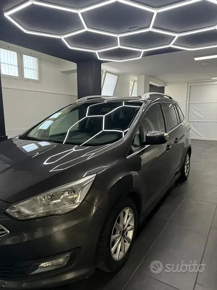 Usata Ford C-MAX 120 CV (88 kW) 2016 Grigio Monovolume