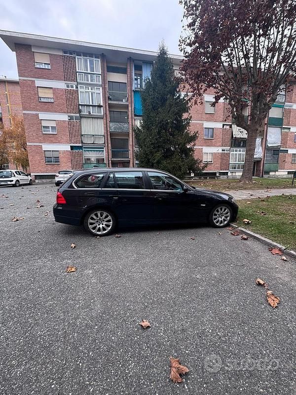 Usata BMW 325 2008 Nero Station wagon