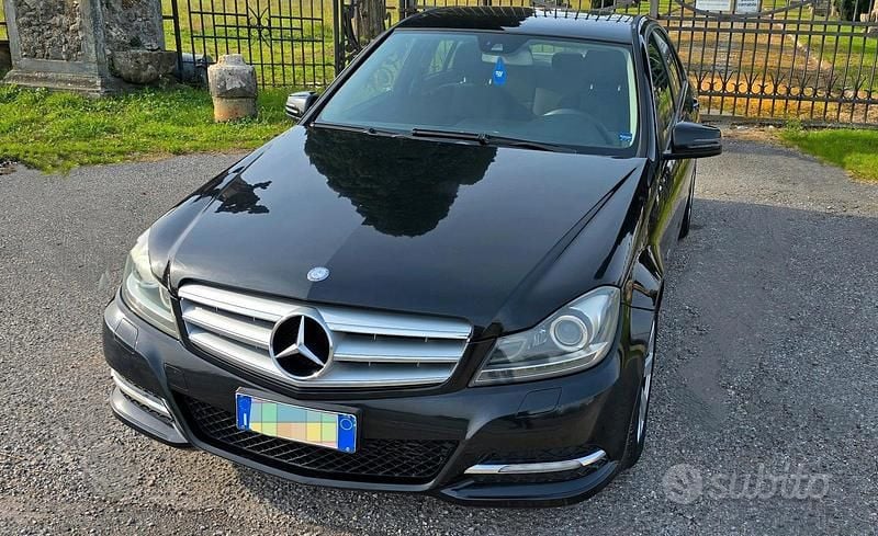 Nero Usata 2011 Mercedes C200 Executive Tre volumi | 6500 € (Cara) - Immagine 1/4